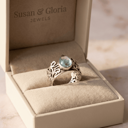 Silver Labradorite Vintage Ring by Rose & Oliver - product image 3